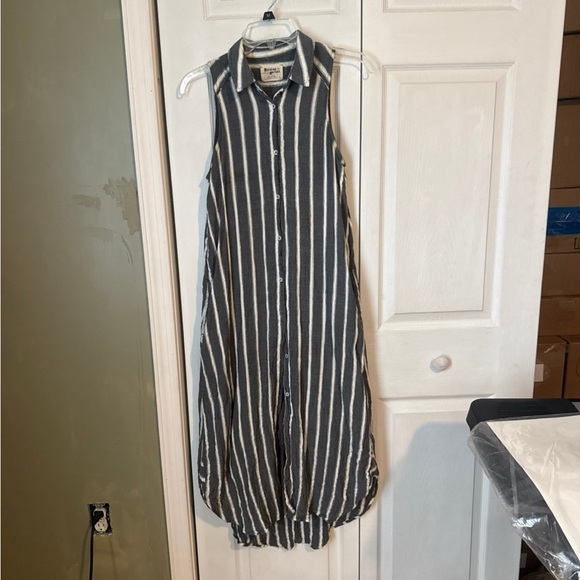 Grey vintage collar neck button up dress - Picture 1 of 3